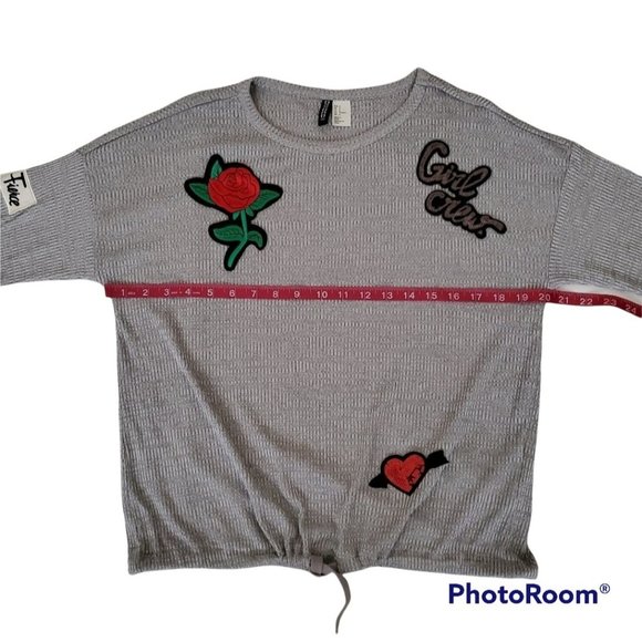 H&M Divided Women's Embroidered Gray Rib-Knit Pullover Sweatshirt Size Medium - Picture 11 of 15